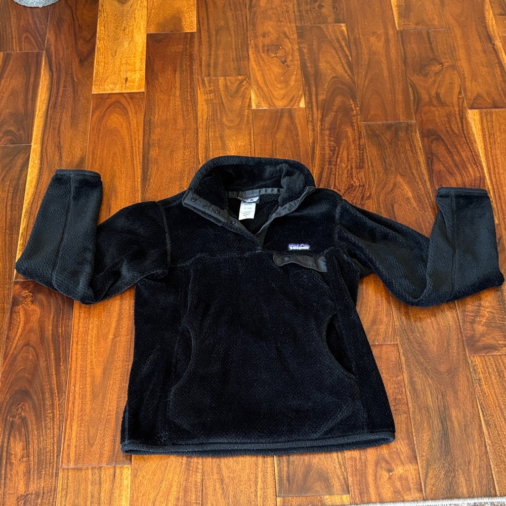 Patagonia Black Fleece Pullover Hoodie